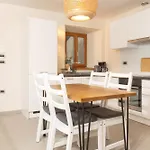 Seahouse Apartments